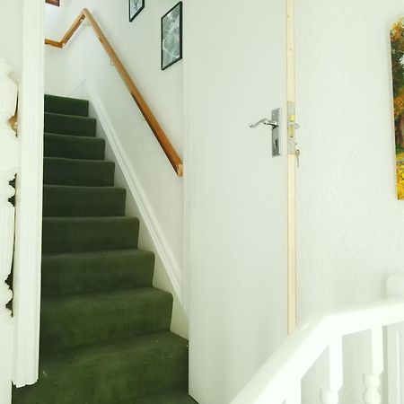 Service Accommodation 2 Bed Room Apartment In Newport South Wales Near Celtic Manor Icc Wales Екстер'єр фото