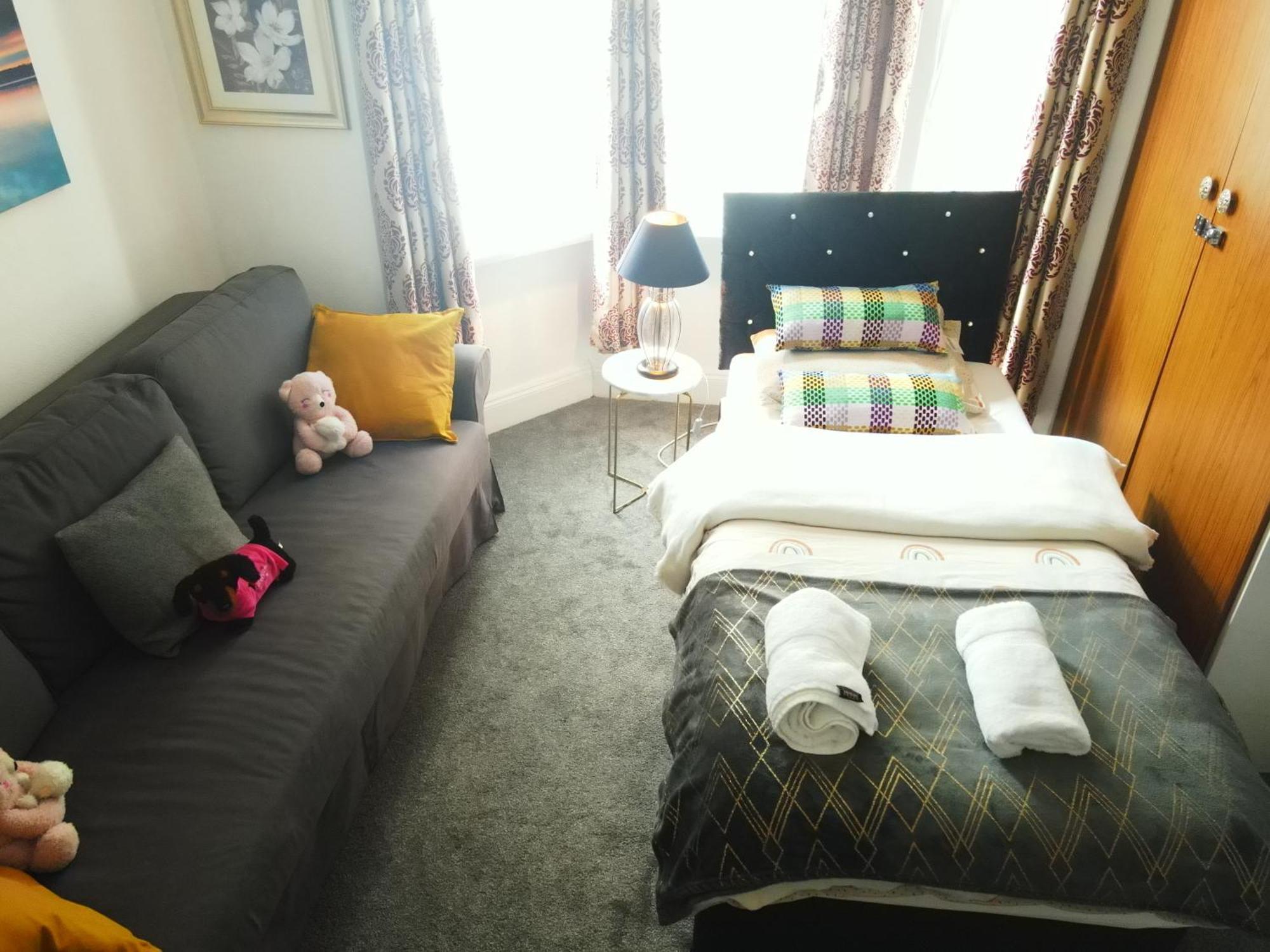 Service Accommodation 2 Bed Room Apartment In Newport South Wales Near Celtic Manor Icc Wales Екстер'єр фото
