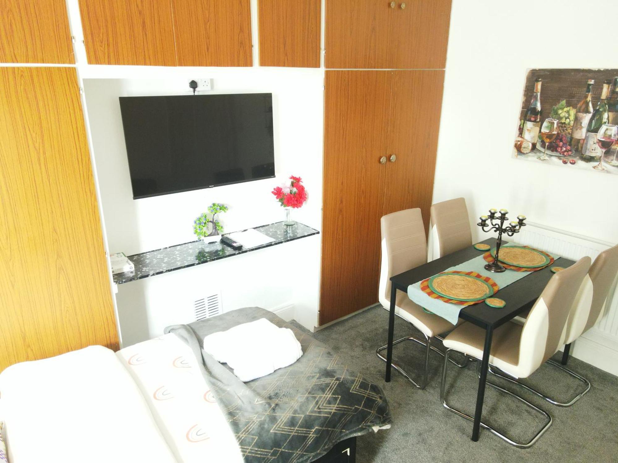 Service Accommodation 2 Bed Room Apartment In Newport South Wales Near Celtic Manor Icc Wales Екстер'єр фото